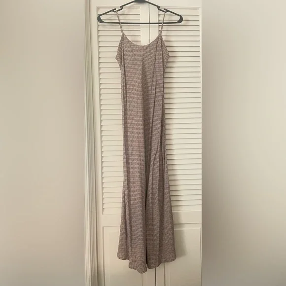 Vintage Elegant Tan Patterned Slip-in Maxi Dress - Picture 3 of 8